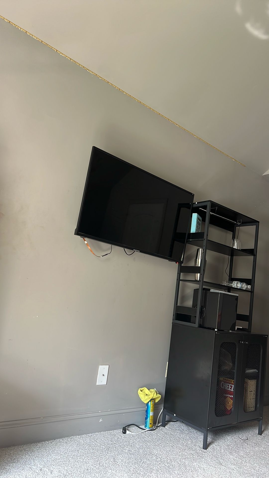 43” TV Spectre