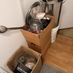Make offer/trade : Beer making supplies - 5 gallon carboy, pan, 2 boxes of bottles, etc.a