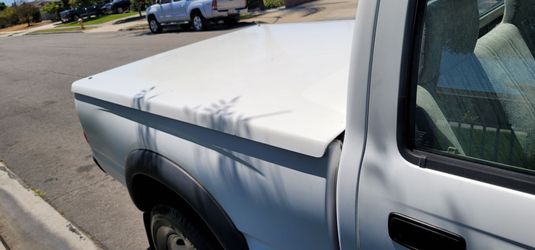 Tacoma tonneau cover