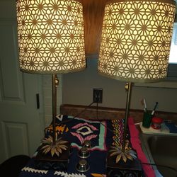 2 Pineapple Lamps