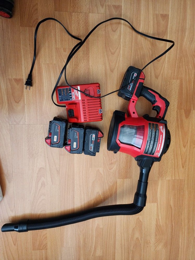 Milwaukee Vacuum