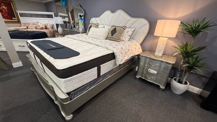 4 PC KING BEDROOM SET