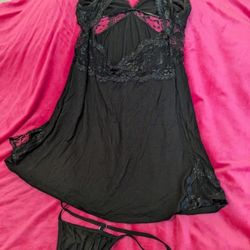 New  XL super sexy black soft stretch nightgown and panties