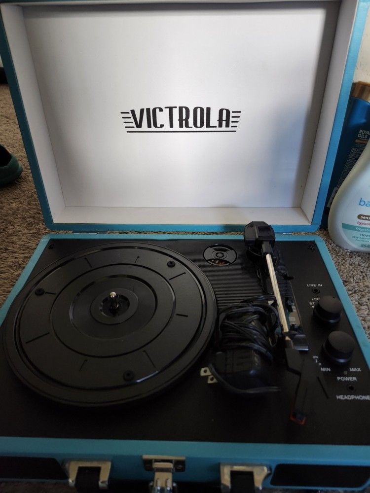 Victrola Portable Suitcase Record Player 3-speed w/Built-in Bluetooth Speakers