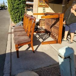 YARD SALE TODAY 13th St & Missouri