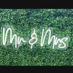 Mr and Mrs Neon Sign