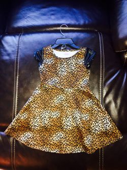 Girls Dress size 6