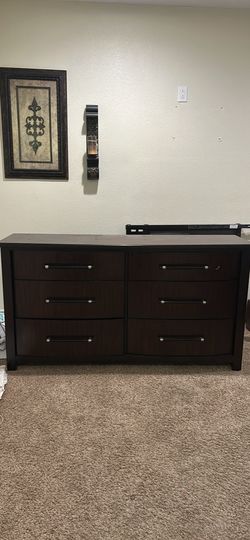 Bedroom set
