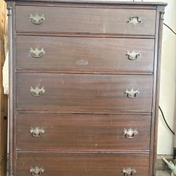 Antique Solid Wood 5-Drawer Dresser – Classic Vintage Style