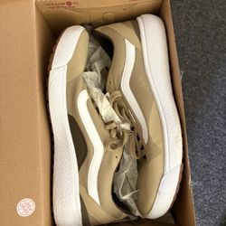 Men’s Vans Ultrarange Exo Shoes 