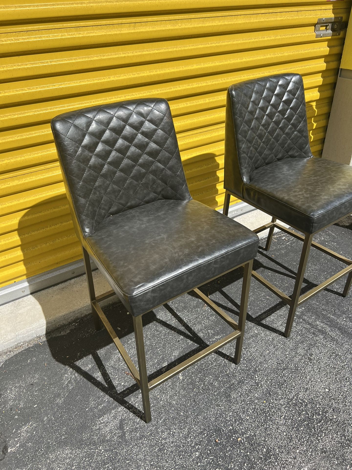 Beautiful Grey Gray Leather Bar Stools High Countertop Island