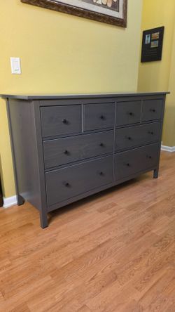 Clean and Nice gray 8-Drawer Dresser.