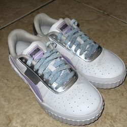 Girls puma shoes