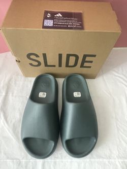 Adidas Yeezy Slide size 9, color grey, 100% Original