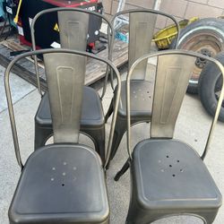 4 chairs for sale 40$ 