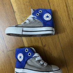Converse All Star Baby Shoes Sneakers Size 3, Super Cute