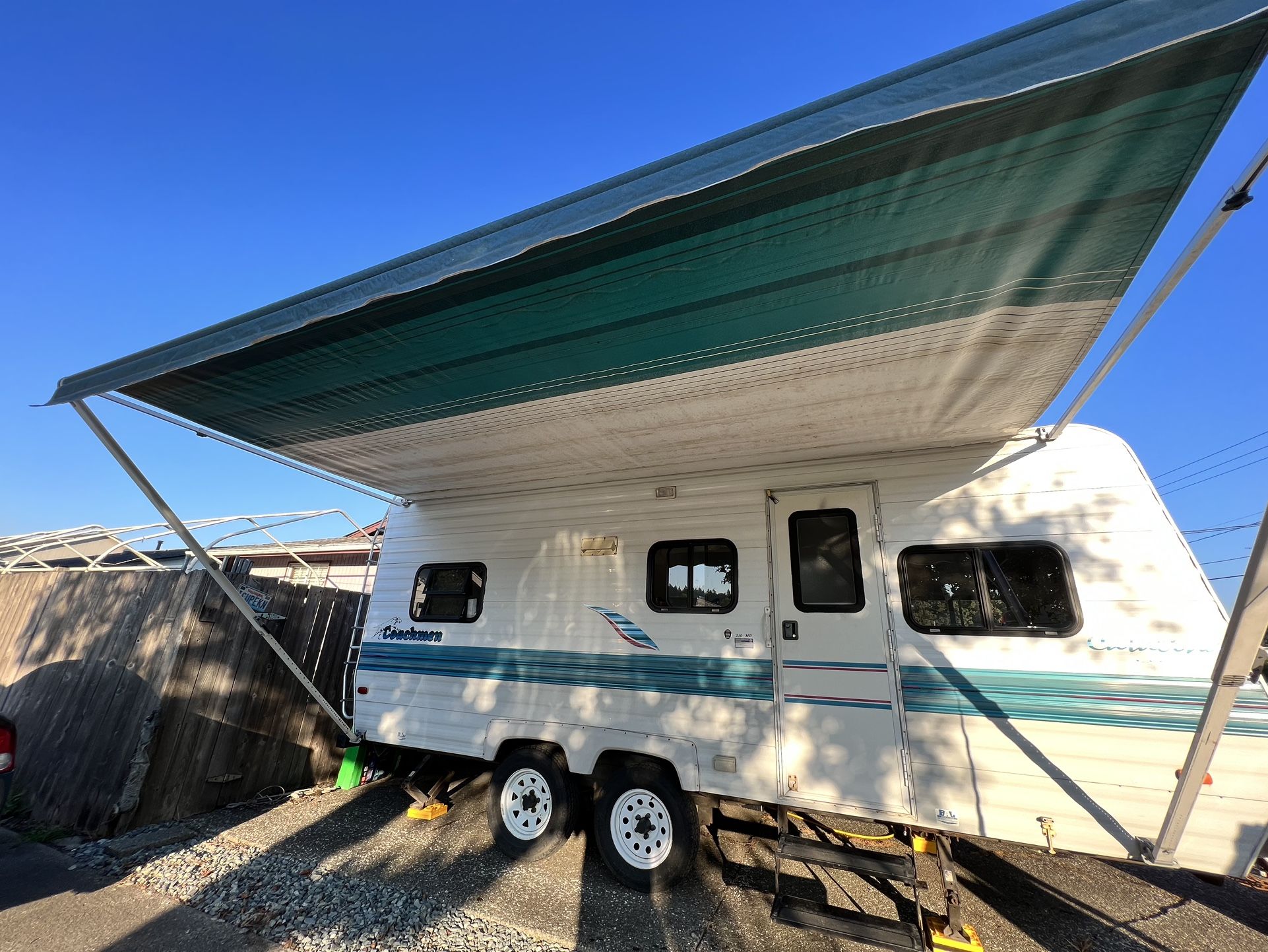 1998 Coachmen catalina 210 MB