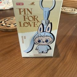 Pin For Love (I)