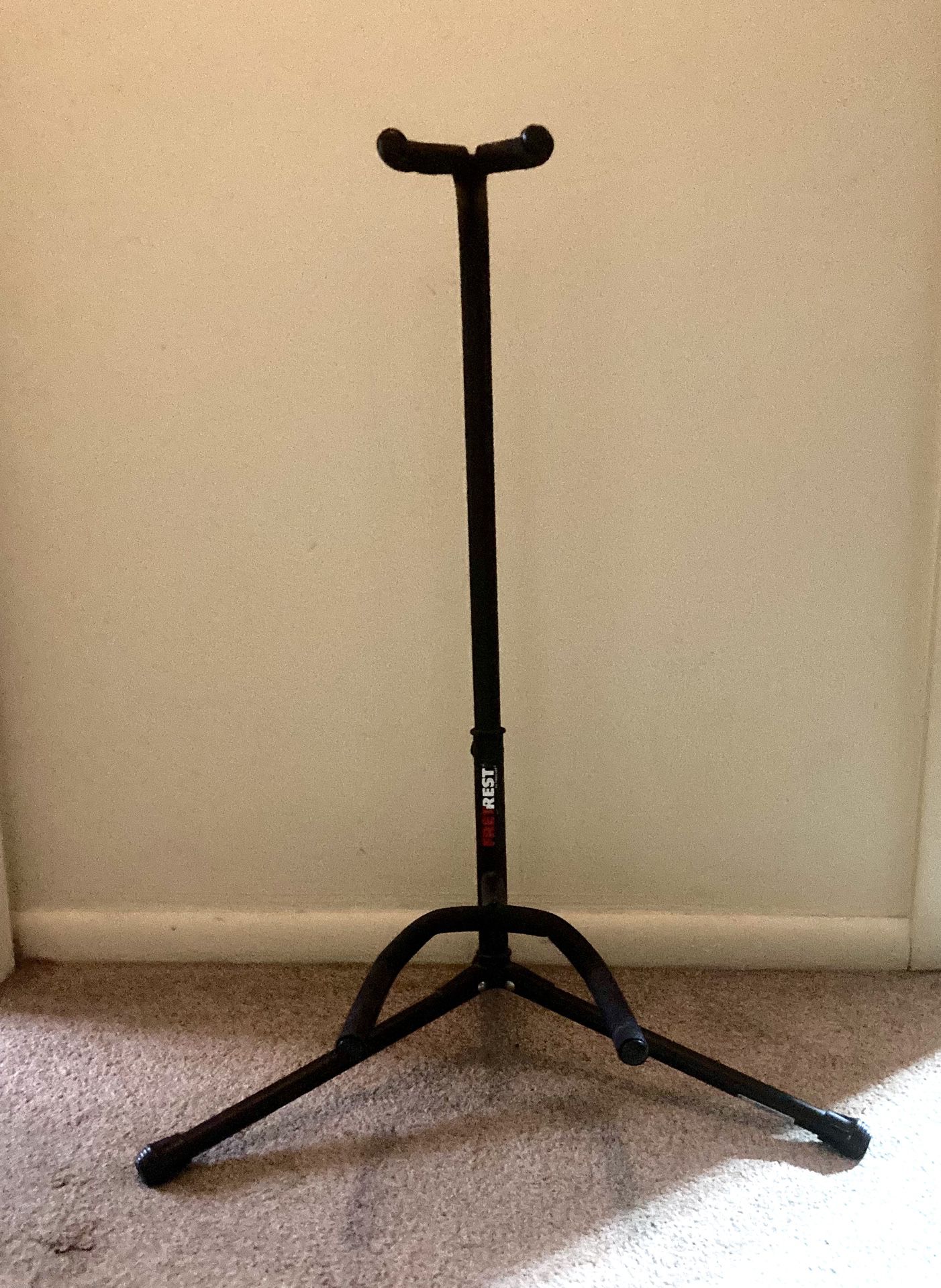 Fret Rest Guitar Stand by Proline