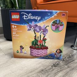 LEGO Disney Encanto Isabelas Flowerpot 43237