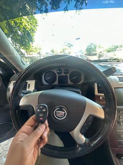 Car Keys N Remotes/ Llaves Con Control
