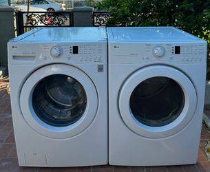 Washer and Dryer / Lavadora y Secadora