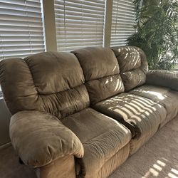 Free Couch (pick up only)