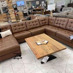 🍓Baskove 4-Piece Sectional with Chaise👉$10 Down Payment Financing and Delivery available