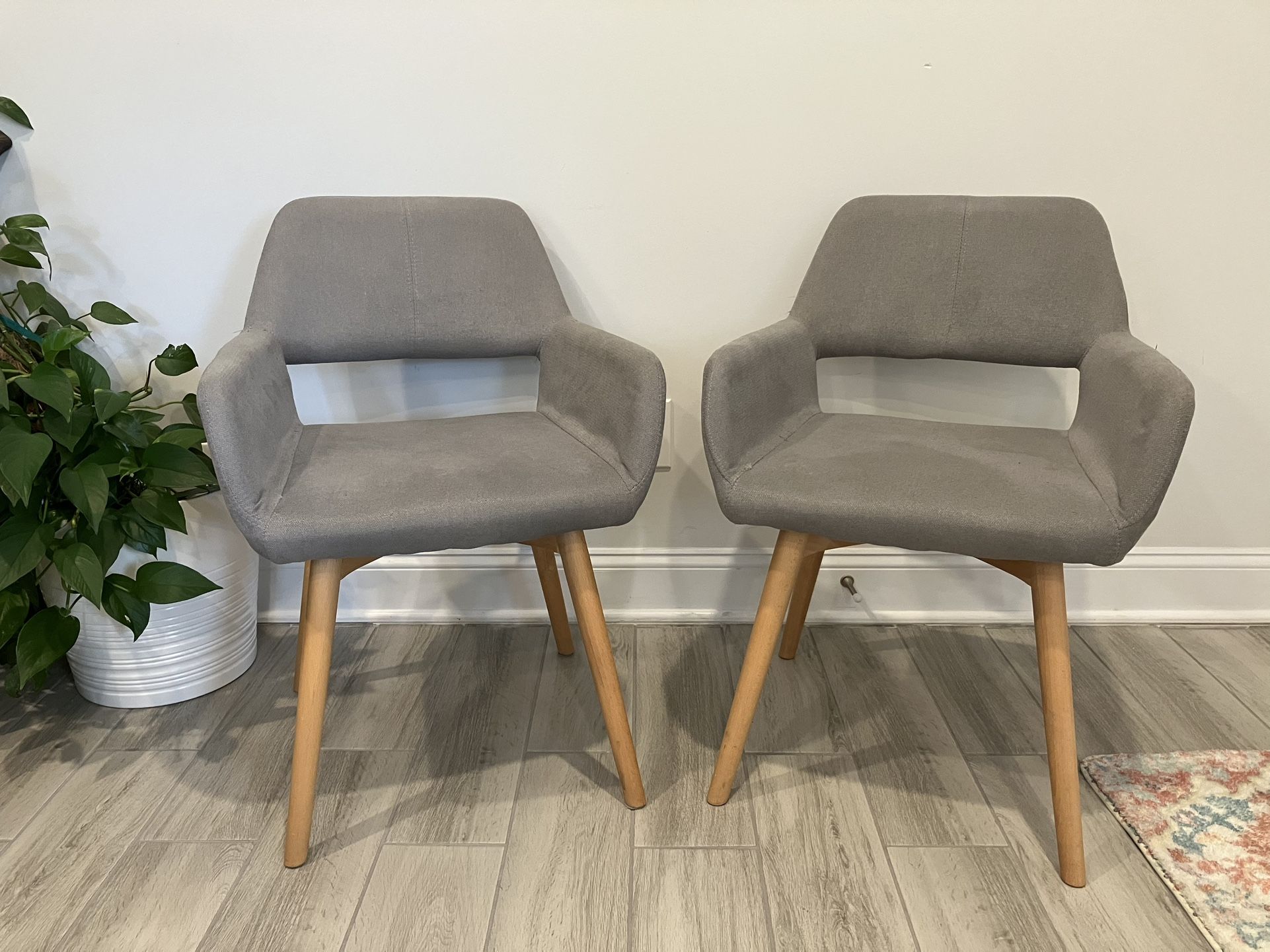 Modern Dining Chairs (Set of 2) – Gray, Armrest Style 