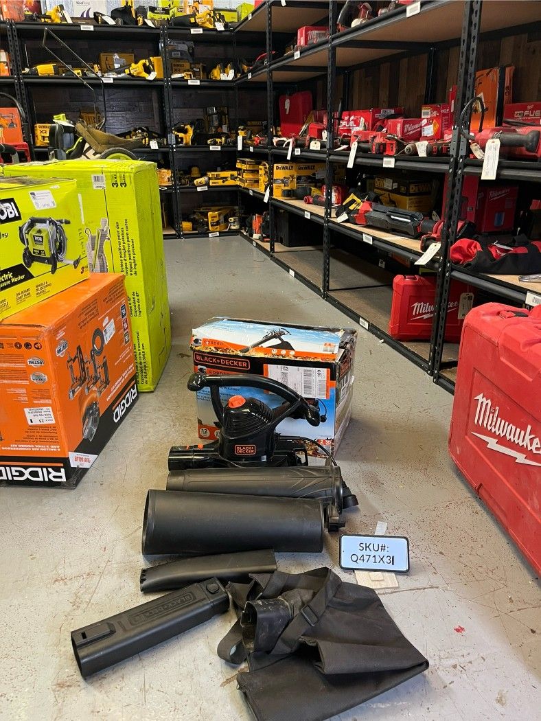 USED Black & Decker Corded 210 MPH 300 CFM 3-in-1 Leaf Blower Vacuum & Mulcher BV3100