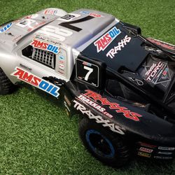 RC TRAXXAS SLASH 4X4 ULTIMATE 3S
