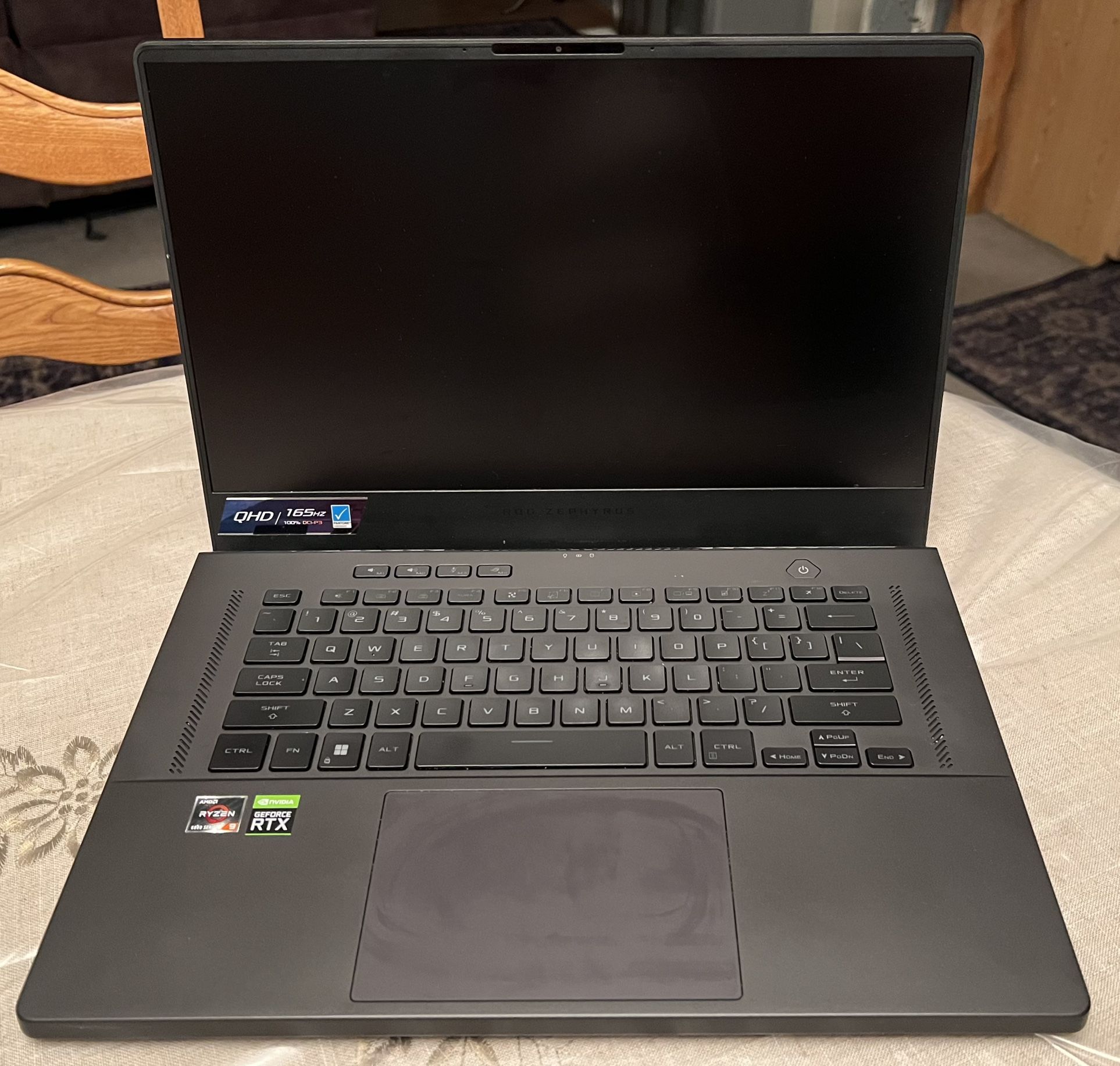 ASUS ROG Zephyrus G15 GA503RM - Ryzen 9 6900HS / RTX 3060 / 16GB / 512GB / 165Hz QHD