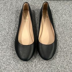 BRAND NEW BLACK FLATS SIZE 9.5