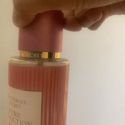 2 Perfumes For 10$
