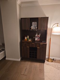 Coffee/bar cabinet