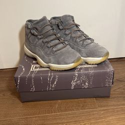 Jordan 11 Suede