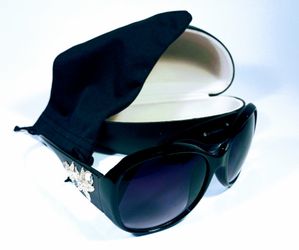 Lady's Oversized Butterfly Sunglasses 