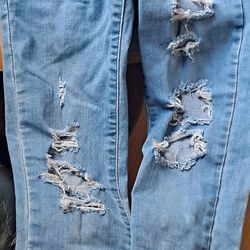 Juniors Levis 720 High Rise Skinny-Size 3/4 (27)