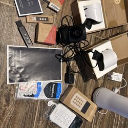 SimpliSafe Security Camera Set