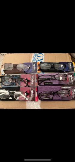 Box full of  Simply Specs Foster Grant