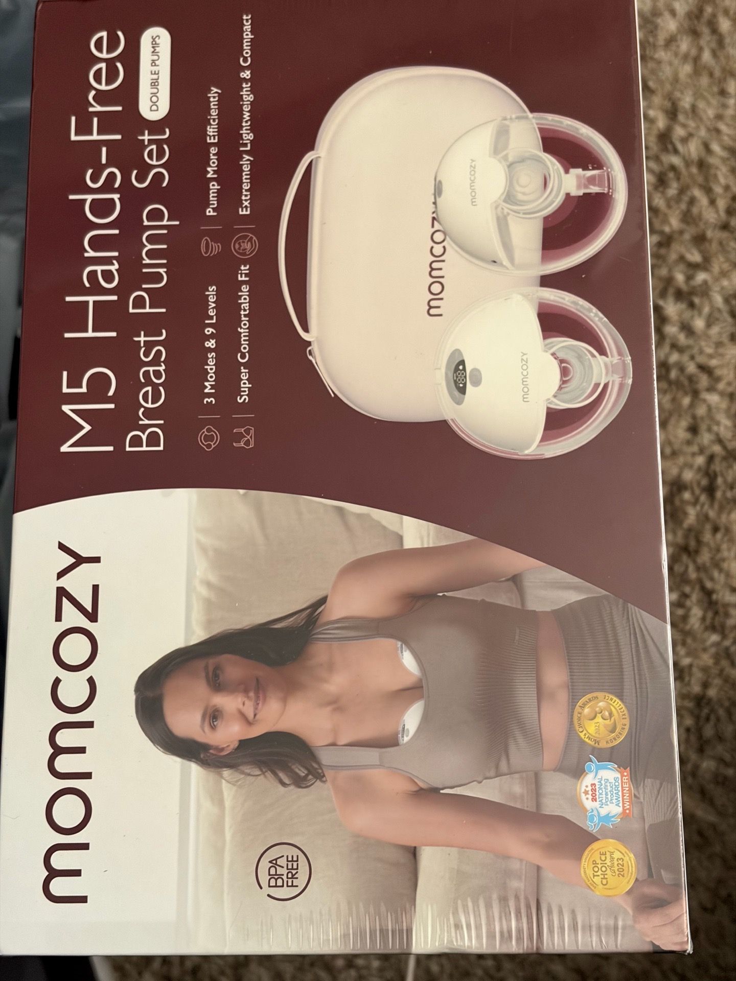 Momcozy m5 hands free breast pump set