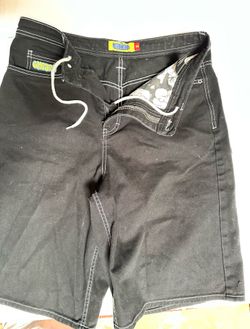 Empyre shorts size 32