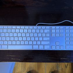 Apple Keyboard