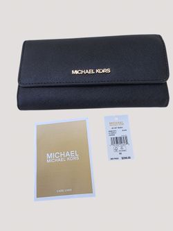 Michael Kors Jet Set Travel Large Trifold Leather Wallet - Black
BRAND NEW / NWT