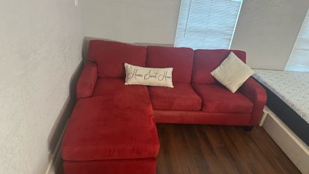 Sofá se hace cama limpio y cómodo $280