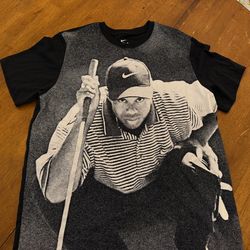 Nike Tiger Woods Tee DQ8129-010 XL Payne’s Valley Golf Graphic Black/White NWT clean