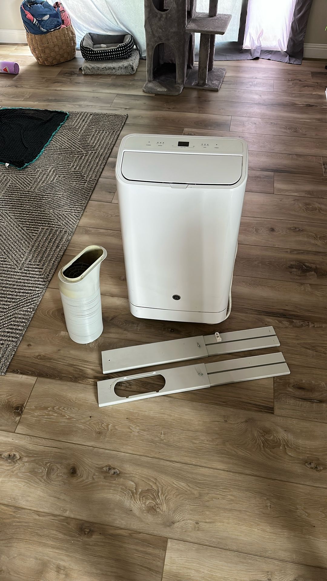 Air Conditioner LG 10,000 BTU