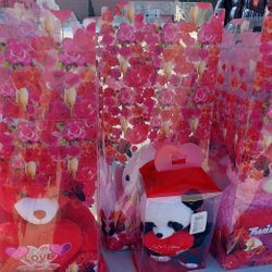 Valentine  Day Basket $25 To $250