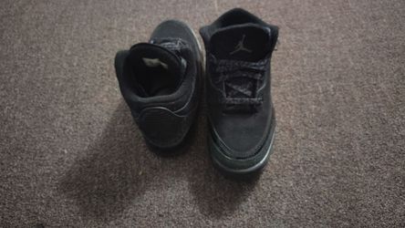 Black cat Air Jordans 3 Retro