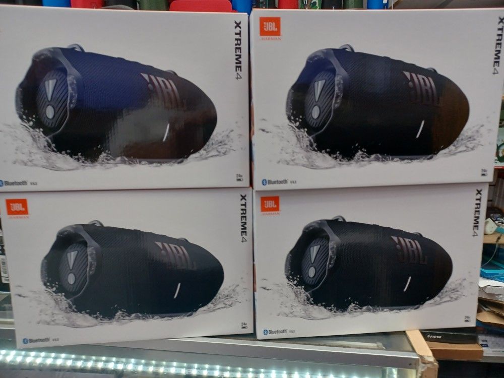 JBL Extreme 4. Rechargeable Battery. Brand New